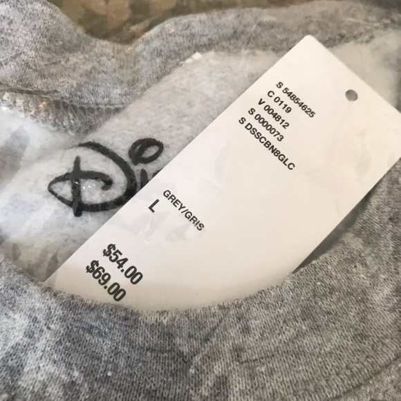 Urban Outfitters L Disney Christmas 